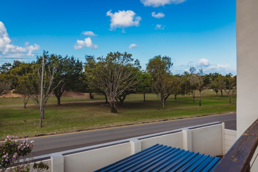 4 Bedroom Property for Sale in Heatherlands Western Cape